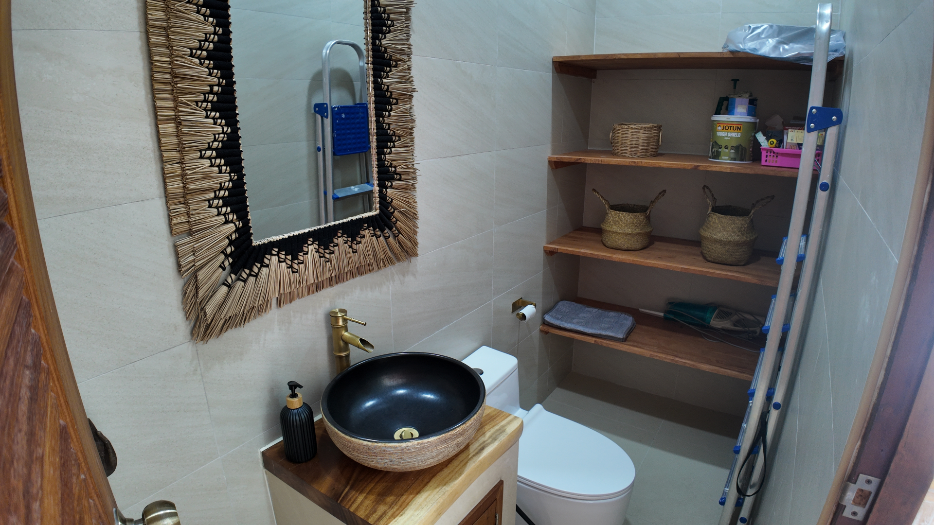 Third bathroom at Villa Reina in Koh Samui